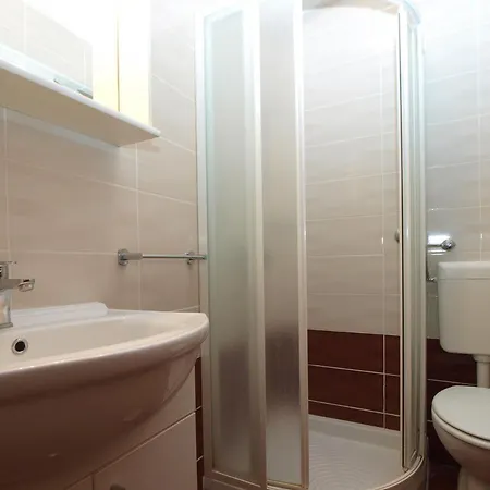1969 Appartement Ližnjan